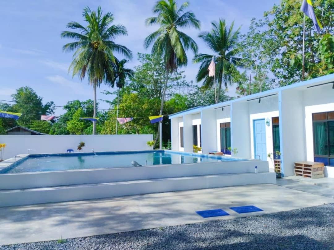 Adana Homestay & Pool Kangar Exterior photo